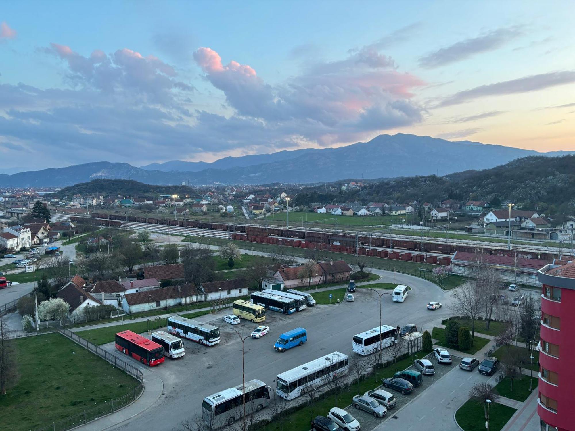 Apartman Dbb Nikšić Zewnętrze zdjęcie